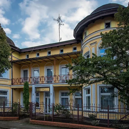 Casteria 3* مينززدرويه