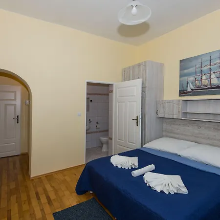 Casteria بيت ضيافة مينززدرويه