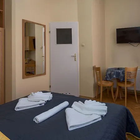 Casteria Affittacamere 3*