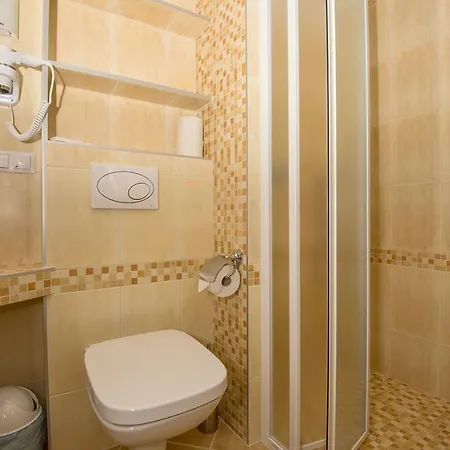 Casteria بيت ضيافة مينززدرويه