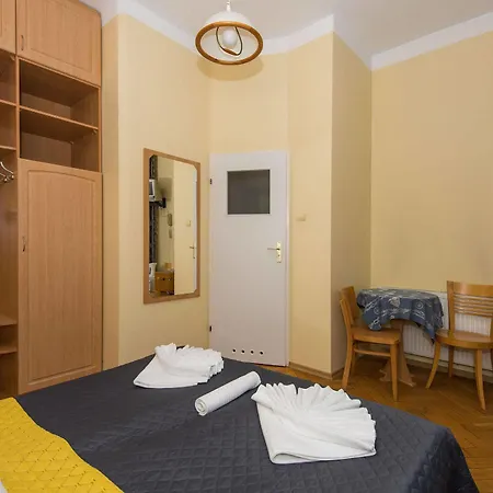 Casteria Affittacamere 3*